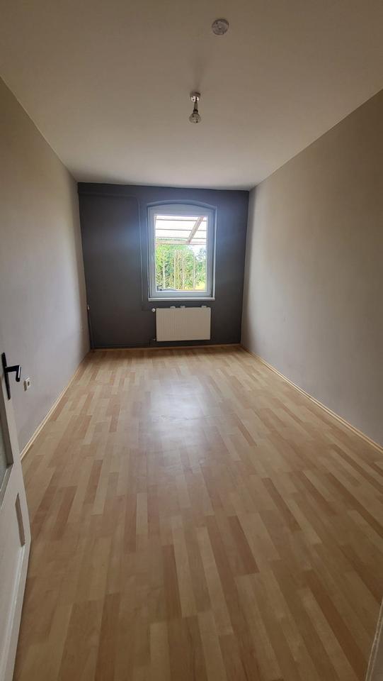 Wohnung mit Terrasse und eigenem Garten