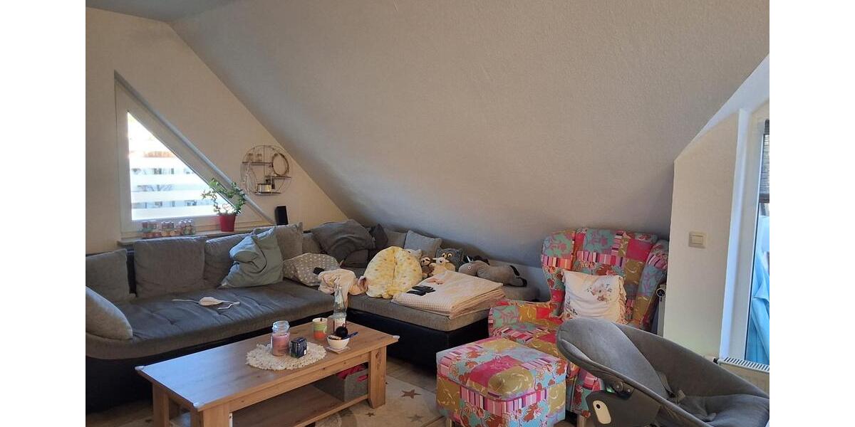 Dachgeschoßwohnung Balingen - 2.5 Zimmer, 73 m&sup2;, 880&euro; | Angebot:25903855