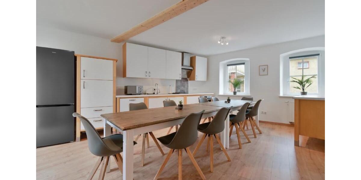 Einfamilienhaus Waldershof - 7 Zimmer, 155 m&sup2;, 1.900&euro; | Angebot:25751317