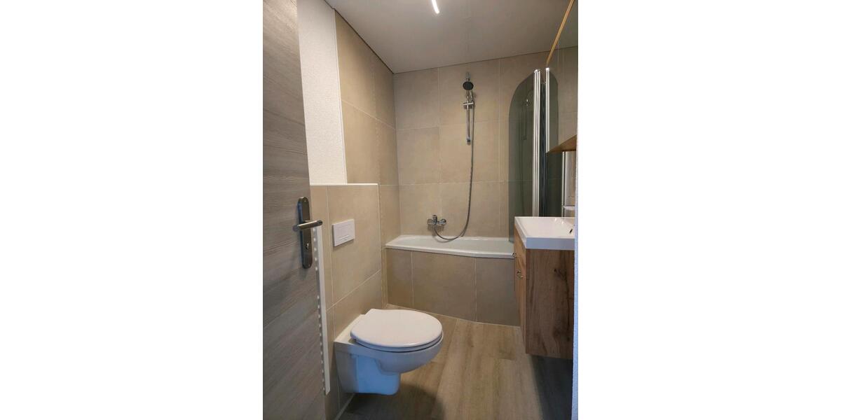 Einfamilienhaus Zweibrücken - 4.5 Zimmer, 150 m&sup2;, 1.300&euro; | Angebot:25639532