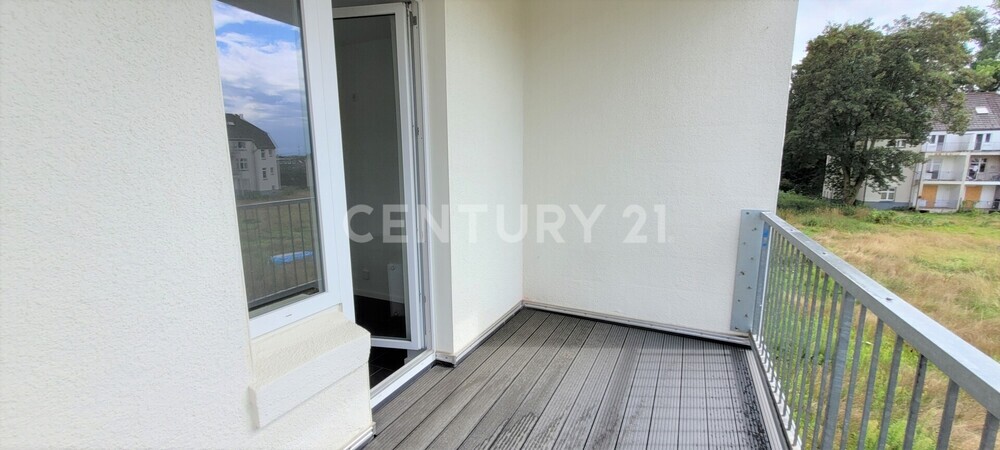 Sanierte Altbauwohnung mit Südwest Balkon im 1. Obergeschoss 3 zimmer