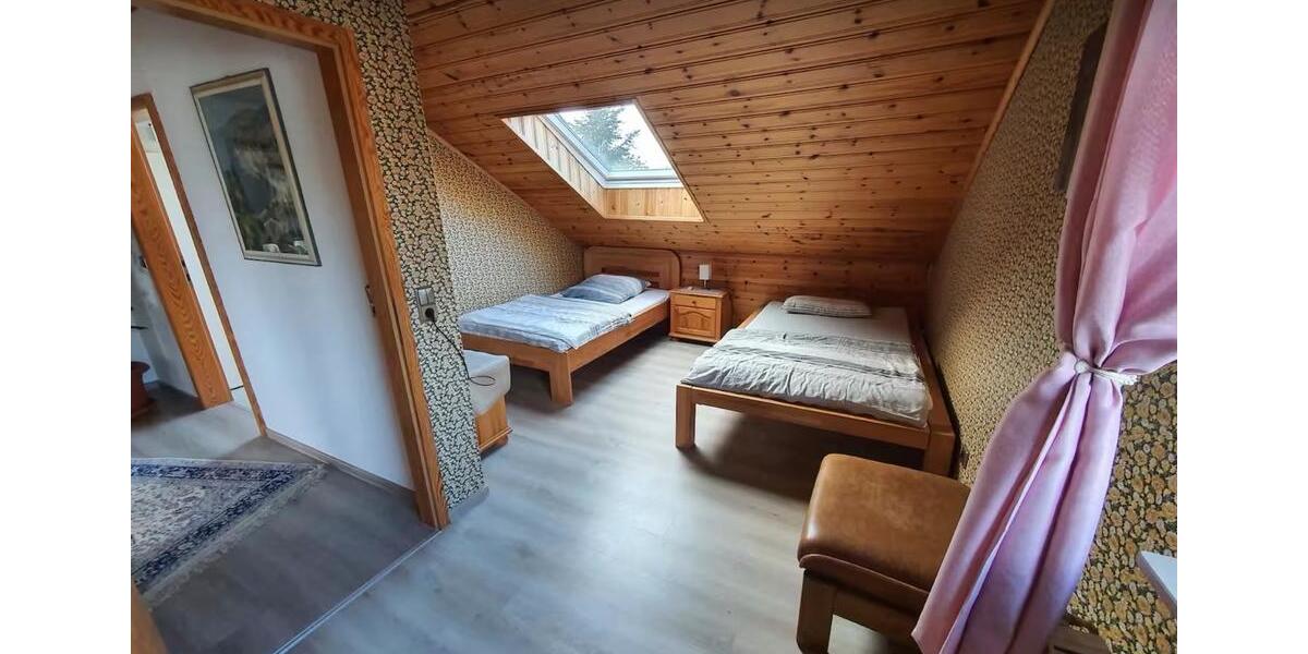 Dachgeschoßwohnung Goslar - 3 Zimmer, 110 m&sup2;, 1.050&euro; | Angebot:25991345