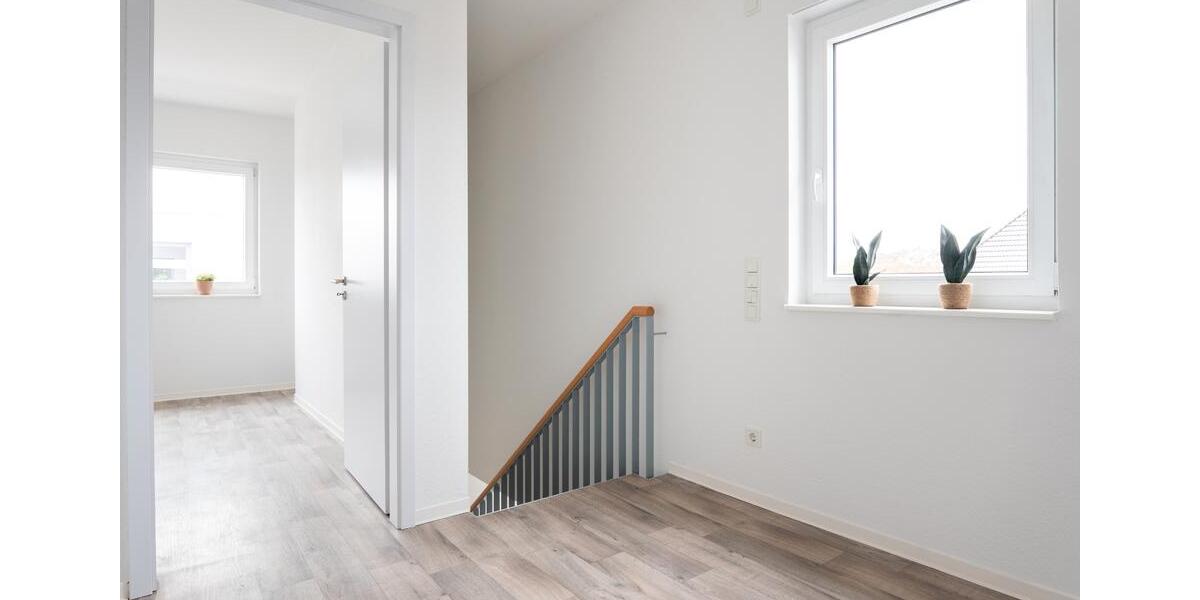Einfamilienhaus Schönebeck (Elbe) - 4 Zimmer, 127 m&sup2;, 975&euro; | Angebot:25851977