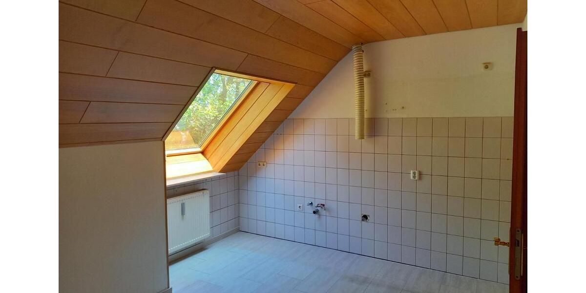 Dachgeschoßwohnung Lohr am Main - 4 Zimmer, 104 m&sup2;, 800&euro; | Angebot:26611732