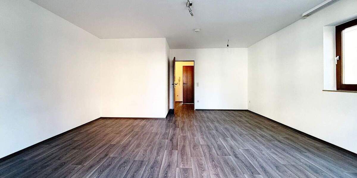 Etagenwohnung Tuttlingen - 2 Zimmer, 52 m&sup2;, 450&euro; | Angebot:24871593