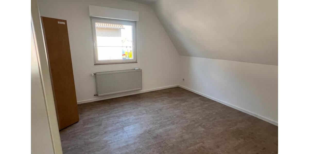 Etagenwohnung Andernach - 3 Zimmer, 100 m&sup2;, 1.400&euro; | Angebot:26328783