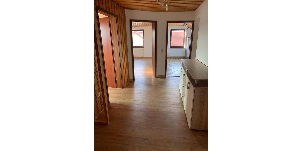 Dachgeschoßwohnung Nördlingen - 3 Zimmer, 74 m&sup2;, 740&euro; | Angebot:23760710