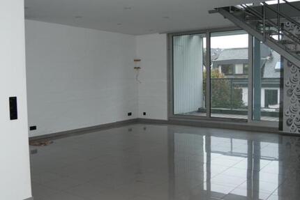 Moderne, helle Dachgeschosswohnung 2 Ebenen, 3,5 Zi. IdsteinWö. 3 zimmer