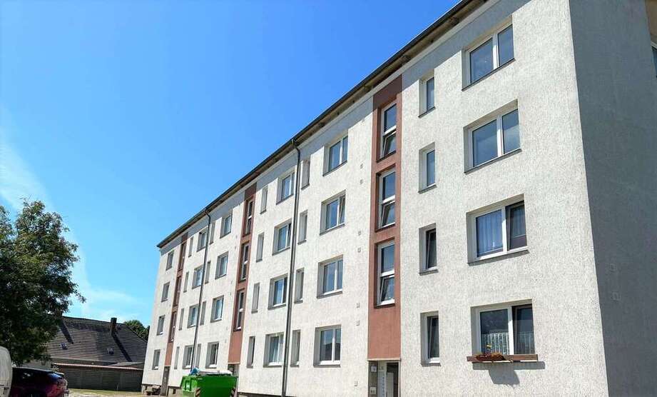 Erstbezug nach kompletter Renovierung. 3 zimmer