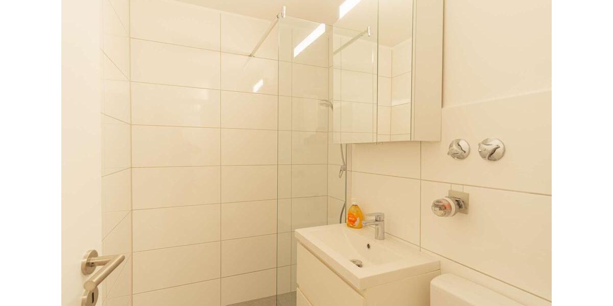 Dachgeschoßwohnung Erlangen Am Anger - 1 Zimmer, 45 m&sup2;, 770&euro; | Angebot:23782248