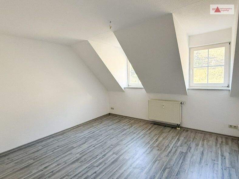 Etagenwohnung Annaberg-Buchholz Buchholz - 4 Zimmer, 90 m&sup2;, 495&euro; | Angebot:25688231
