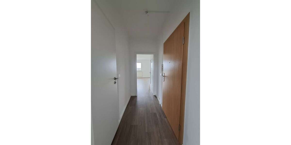 Etagenwohnung Glauchau - 2 Zimmer, 50 m&sup2;, 303&euro; | Angebot:26095151