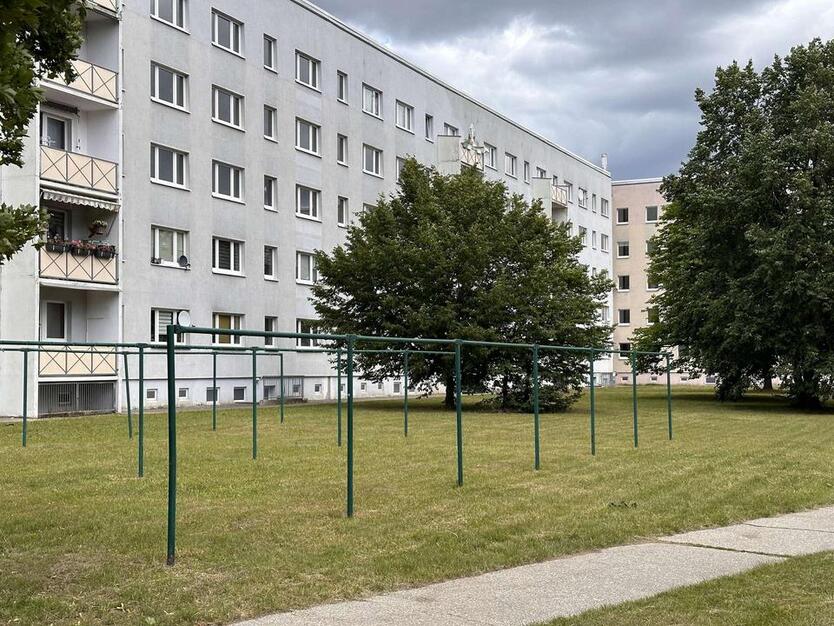 +++Neu saniert mit hellem WohnZimmer+++