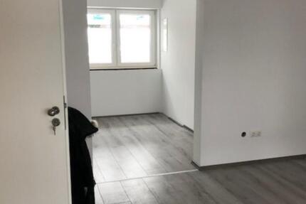 Wohnung Frankenblick - 3 Zimmer, 60 m&sup2;, 360&euro; | Angebot:24240108