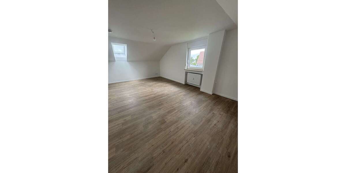 Etagenwohnung Würzburg Heuchelhof - 3 Zimmer, 80 m&sup2;, 1.040&euro; | Angebot:25540201