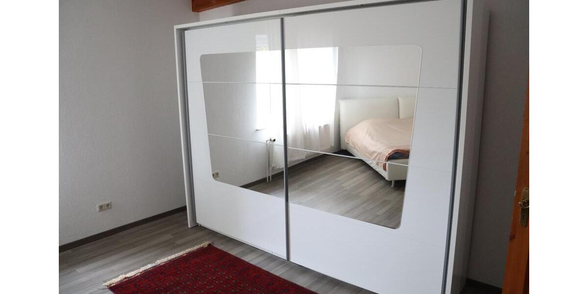 Etagenwohnung Hannover Vahrenwald-List - 4 Zimmer, 129 m&sup2;, 600&euro; | Angebot:25919880