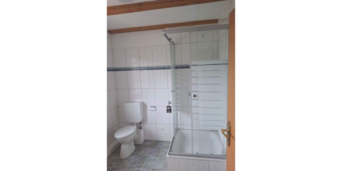 Bauernhaus, Landhaus Remmels - 8 Zimmer, 300 m&sup2;, 1.950&euro; | Angebot:25770396