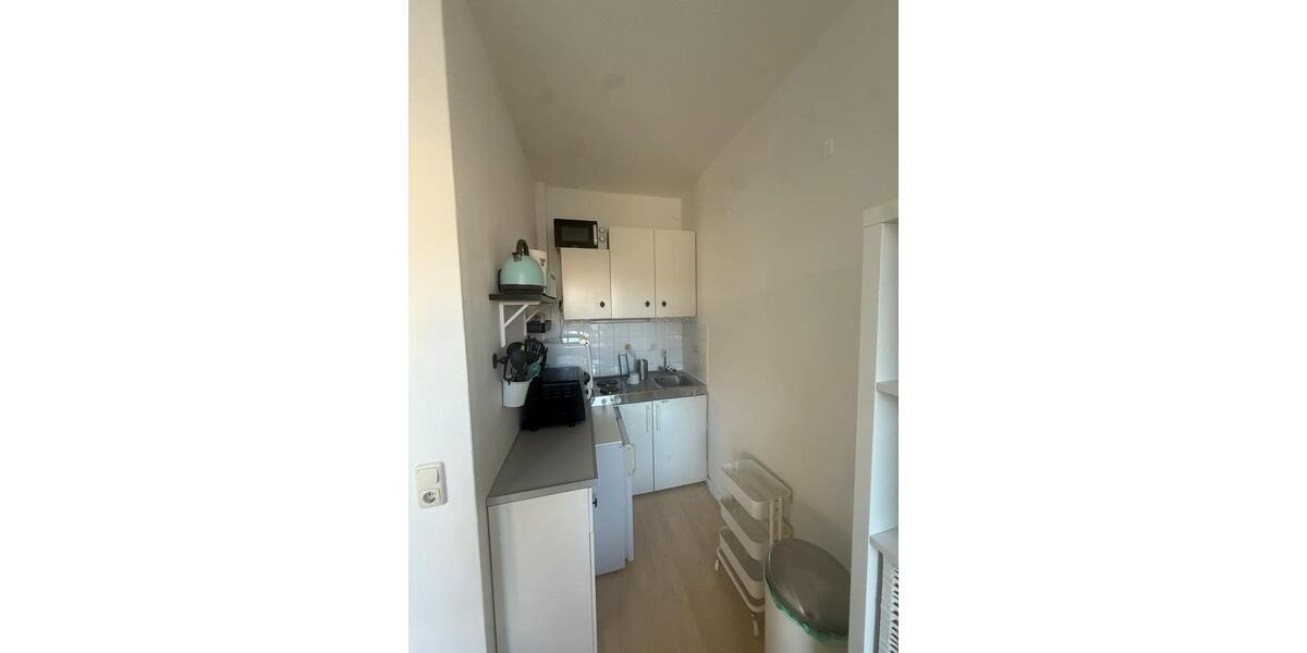 Etagenwohnung Hannover - 1 Zimmer, 25 m&sup2;, 840&euro; | Angebot:26005671