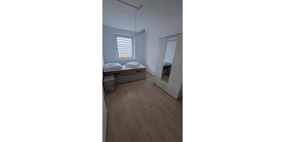 Wohnen auf Zeit Merseburg - 4 Zimmer, 72 m&sup2;, 25&euro; | Angebot:24478659
