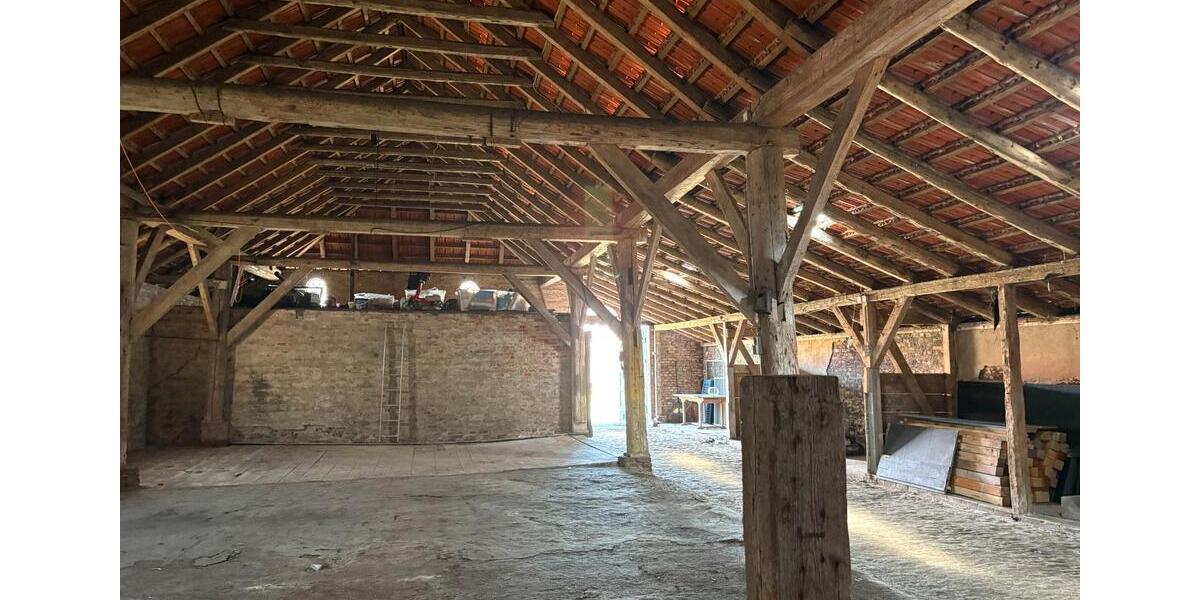Einfamilienhaus Hage - 10 Zimmer, 250 m&sup2;, 600&euro; | Angebot:26072903
