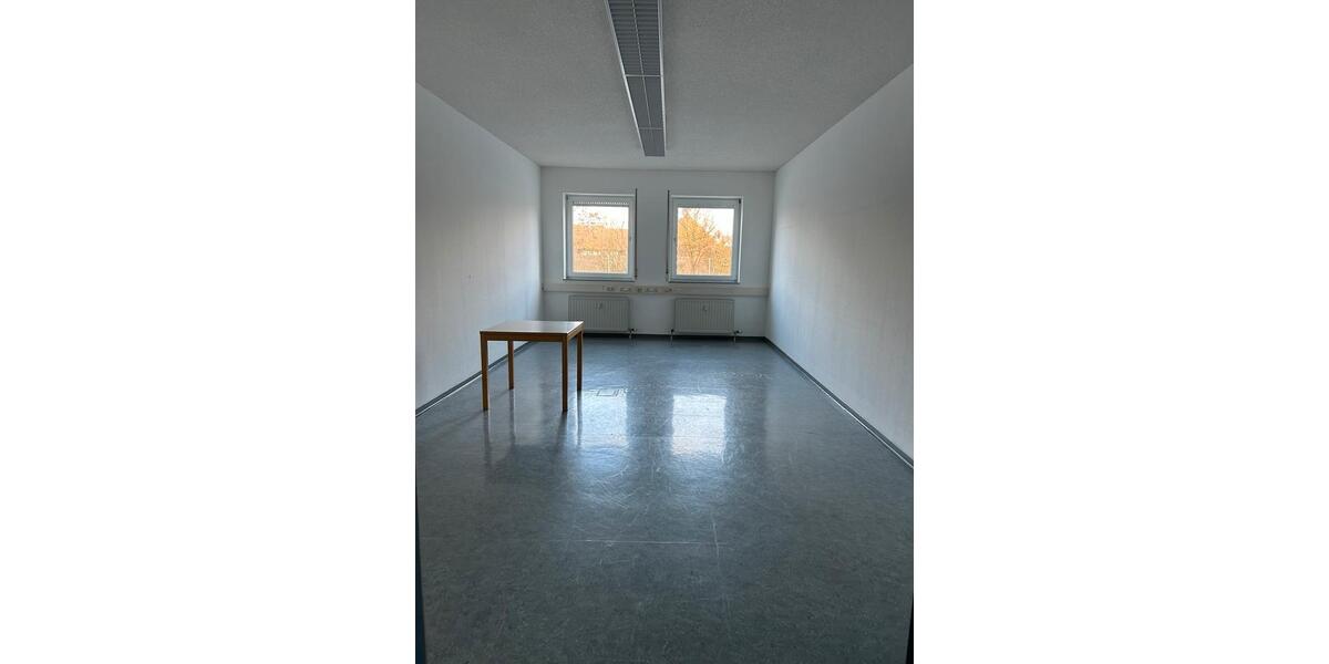 Büroräume, Praxisräume, Lagerräume zu vermieten zimmer