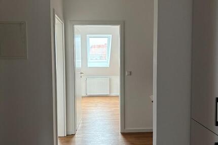 Erstbezug nach Sanierung – Moderne 2-Zimmer-Dachgeschosswohnung in Neustadt-Glewe 2 zimmer