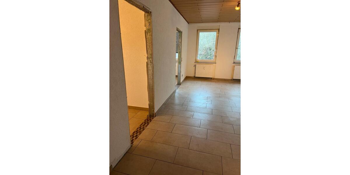 Dachgeschoßwohnung Bitburg - 3 Zimmer, 70 m&sup2;, 550&euro; | Angebot:25440233