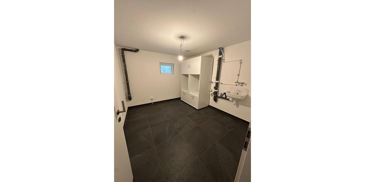 Etagenwohnung Forchheim - 5 Zimmer, 125 m&sup2;, 2.100&euro; | Angebot:24976698
