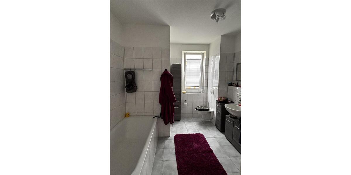Etagenwohnung Radolfzell am Bodensee - 3 Zimmer, 90 m&sup2;, 1.060&euro; | Angebot:26545745