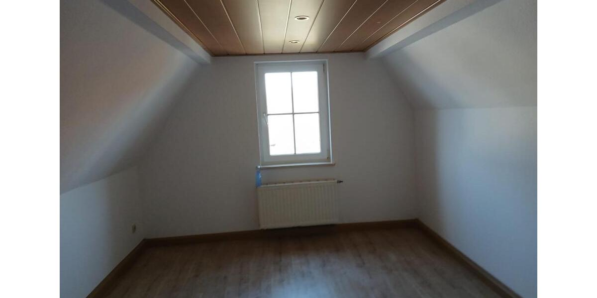 Etagenwohnung Vacha - 3 Zimmer, 67 m&sup2;, 469&euro; | Angebot:25714572