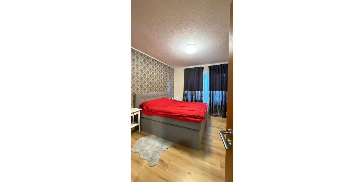 Erdgeschoßwohnung Löhne - 4 Zimmer, 120 m&sup2;, 1.300&euro; | Angebot:26491195
