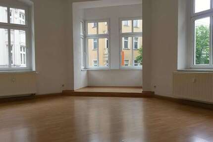 Wohnung Zeitz Luckenau - 6 Zimmer, 179 m&sup2;, 900&euro; | Angebot:25236206