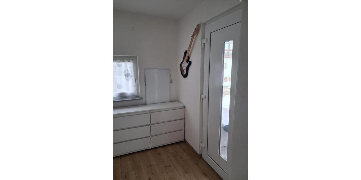 Einfamilienhaus Burgebrach - 2 Zimmer, 60 m&sup2;, 800&euro; | Angebot:25145034