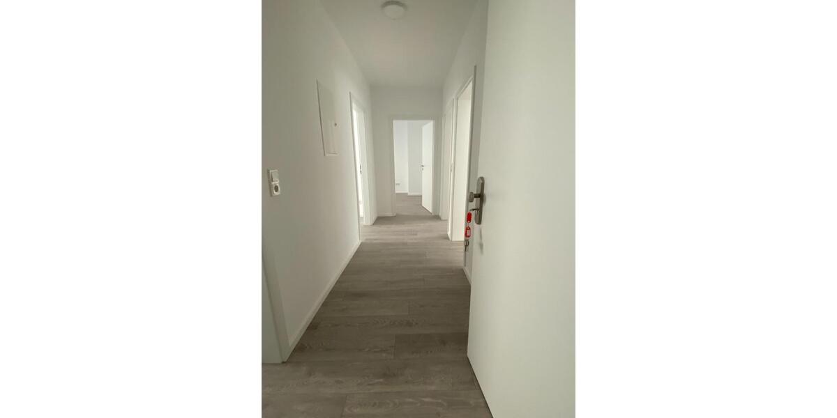 Etagenwohnung Saarbrücken Dudweiler - 3 Zimmer, 81 m&sup2;, 880&euro; | Angebot:23408607