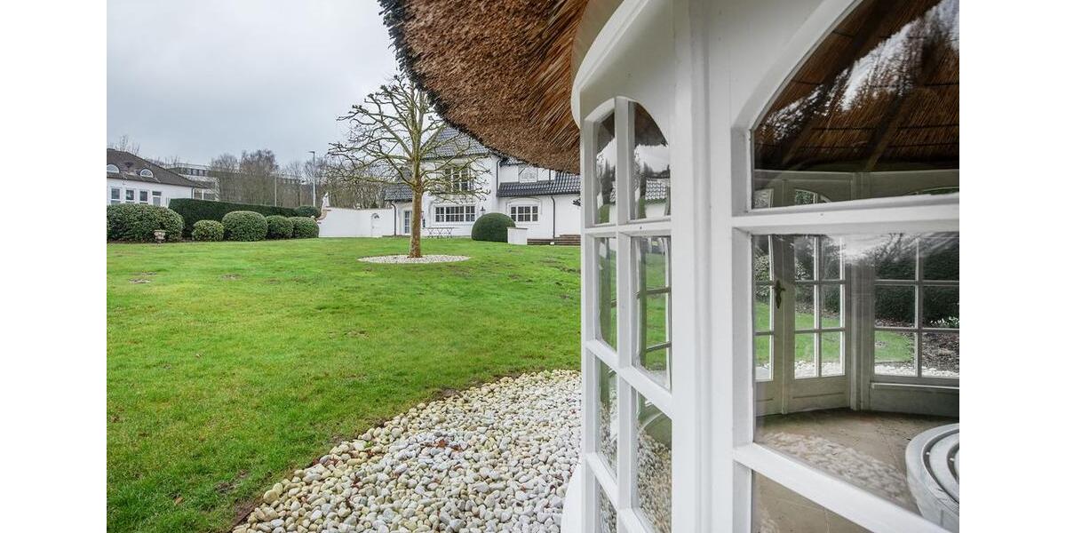 Villa Bielefeld Schildesche - 7 Zimmer, 272 m&sup2;, 2.700&euro; | Angebot:26291726