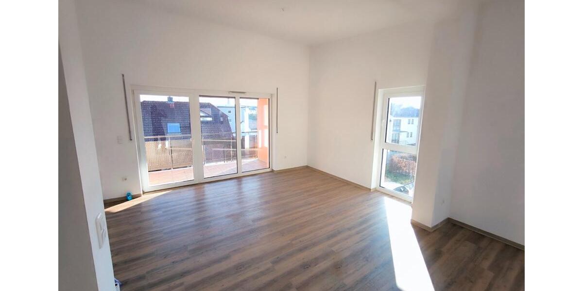 Etagenwohnung Bad Königshofen im Grabfeld - 3 Zimmer, 76 m&sup2;, 750&euro; | Angebot:26278717