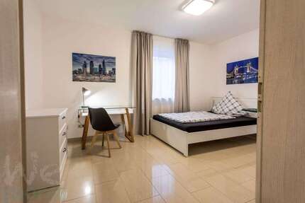 Zimmer Frankfurt am Main Niederrad - 4 Zimmer, 750&euro; | Angebot:26758633