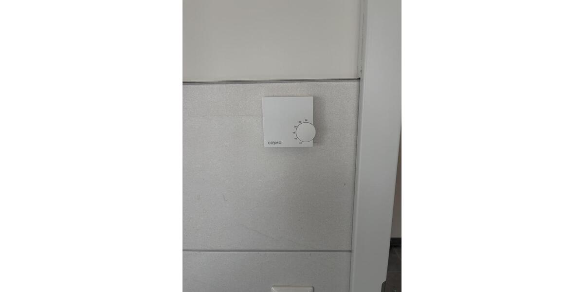 Dachgeschoßwohnung Brackel - 4 Zimmer, 95 m&sup2;, 1.470&euro; | Angebot:23766383