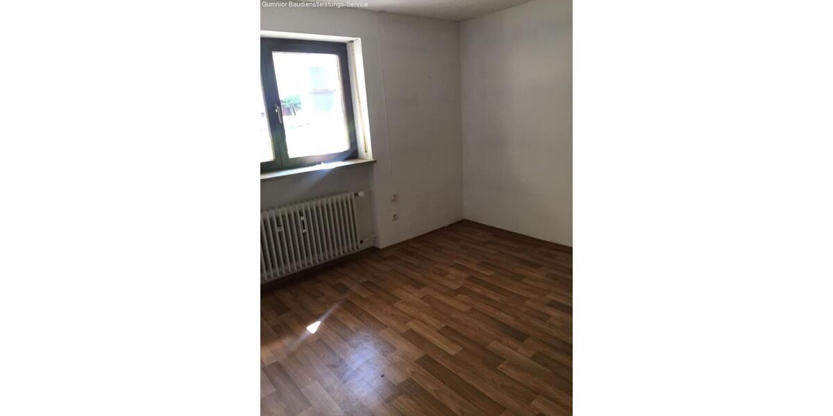 Etagenwohnung Neustadt an der Waldnaab - 1 Zimmer, 38 m&sup2;, 380&euro; | Angebot:24741170
