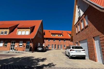 Haus Burgdorf - 5 Zimmer, 180 m&sup2;, 1.650&euro; | Angebot:25422910