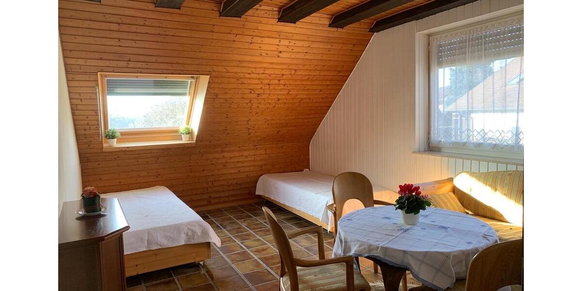 1.5 Zi Dachgeschoss Wohnung im Grünen 1.5 zimmer