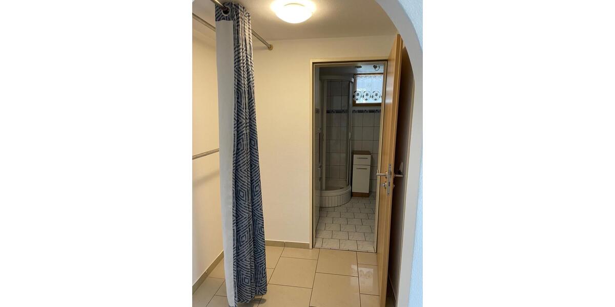 Etagenwohnung Waal - 3 Zimmer, 80 m&sup2;, 980&euro; | Angebot:26557024