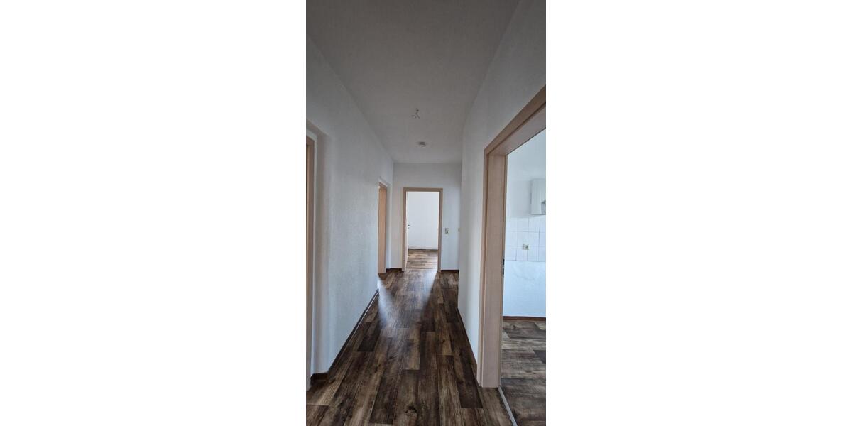 Etagenwohnung Egeln - 3 Zimmer, 64 m&sup2;, 419&euro; | Angebot:19353583