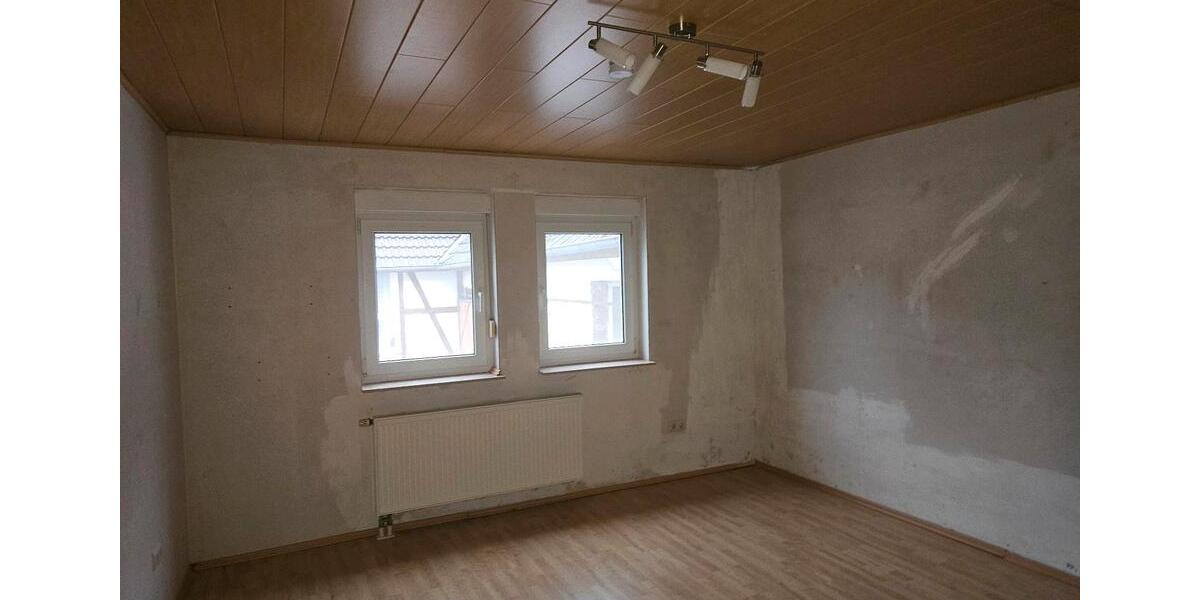 Etagenwohnung Volkmarsen - 4 Zimmer, 96 m&sup2;, 700&euro; | Angebot:26533047