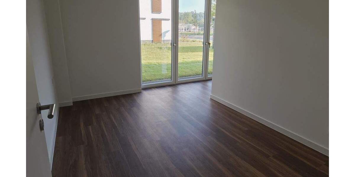 Etagenwohnung Döbeln - 4 Zimmer, 125 m&sup2;, 1.252&euro; | Angebot:25708952