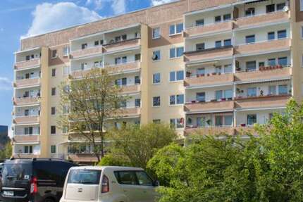 Wohnung Leipzig Grünau-Nord - 3 Zimmer, 70 m&sup2;, 634&euro; | Angebot:26846493