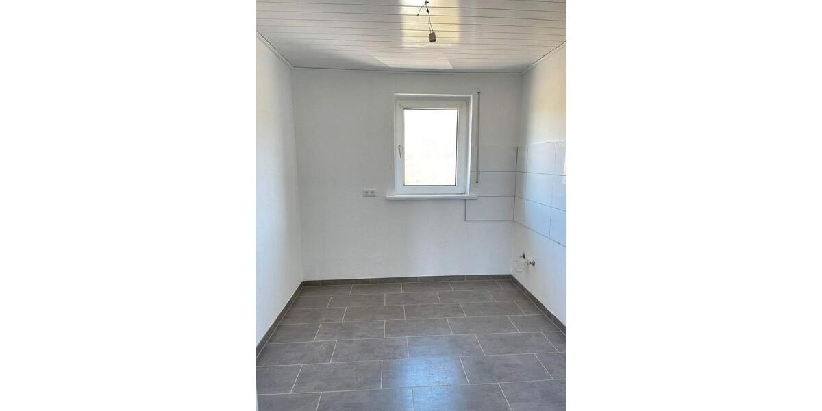 Etagenwohnung Baunatal - 3 Zimmer, 70 m&sup2;, 680&euro; | Angebot:26045063