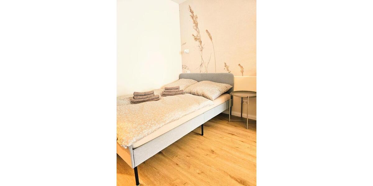 modernes Apartment mit riesiger Terrasse, All Inklusive Miete! 1 zimmer