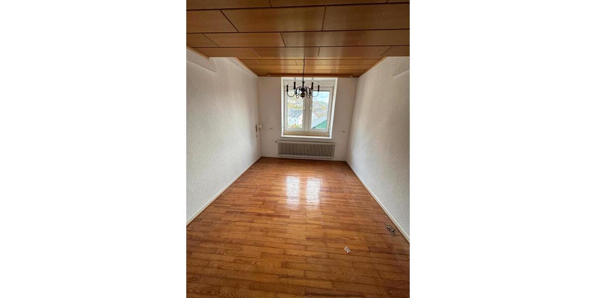 Einfamilienhaus Kordel - 5 Zimmer, 190 m&sup2;, 1.000&euro; | Angebot:25095094