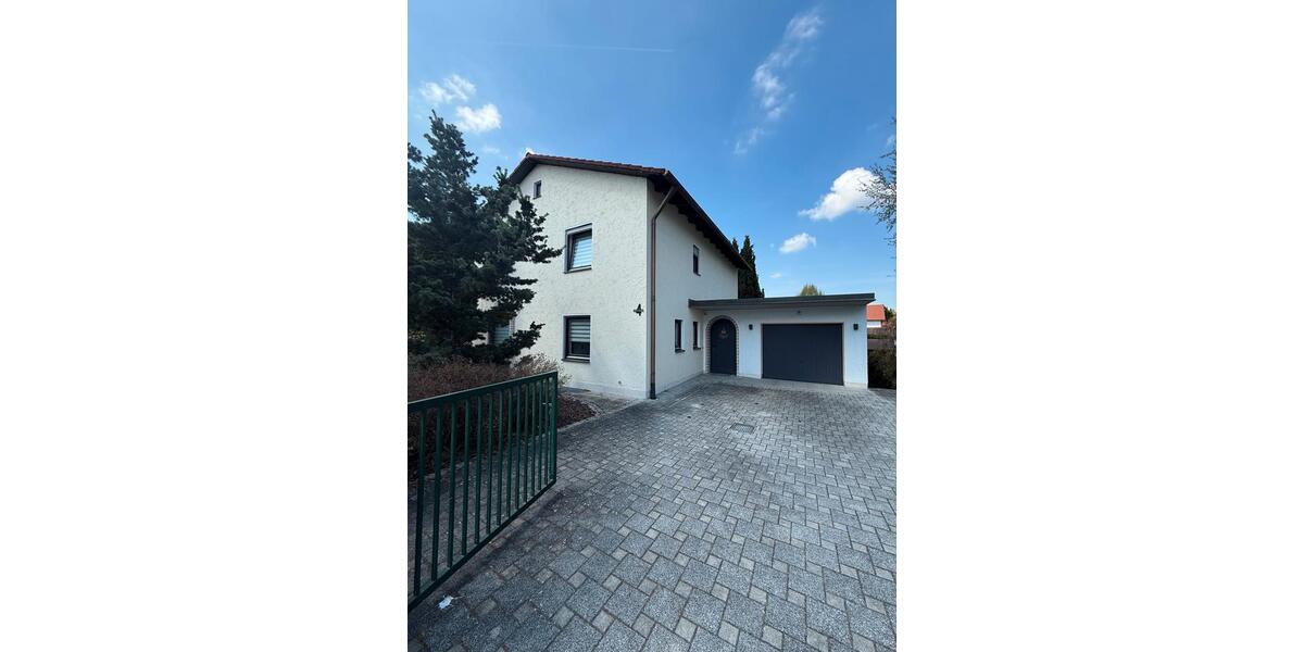 Einfamilienhaus Hohenwart - 4 Zimmer, 130 m&sup2;, 1.560&euro; | Angebot:26546687